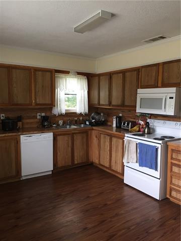 293 County Road 2145, Telephone, TX 75488