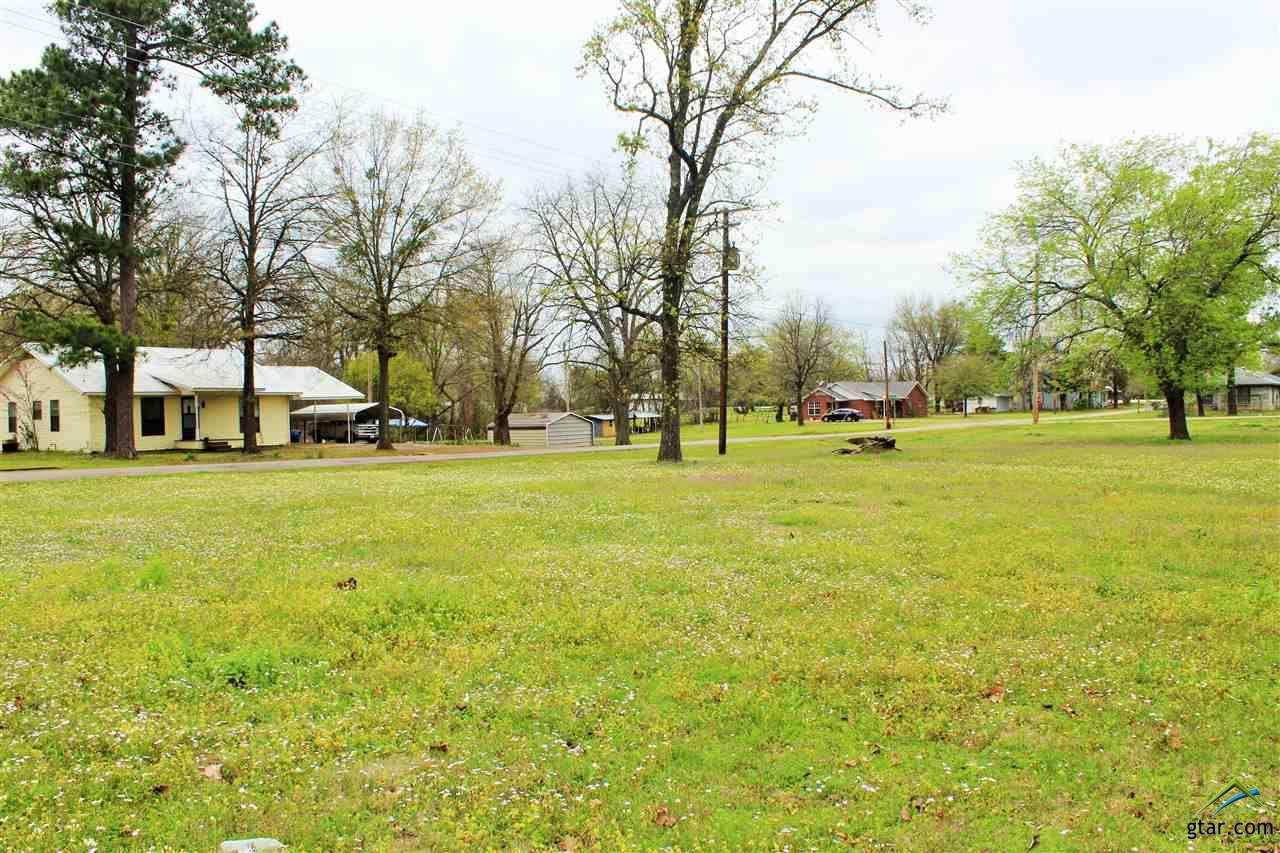 00 W 4th, Winfield, TX 75493