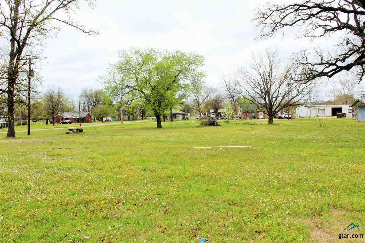 00 W 4th, Winfield, TX 75493