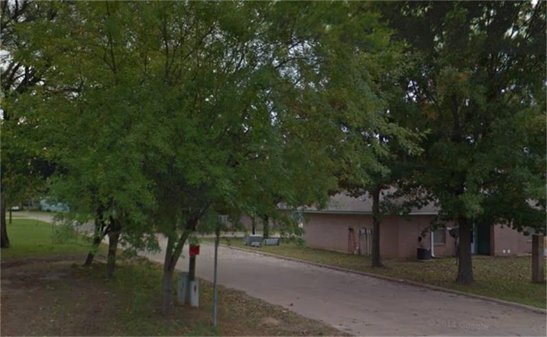 100 Village Circle, Yantis, TX 75497