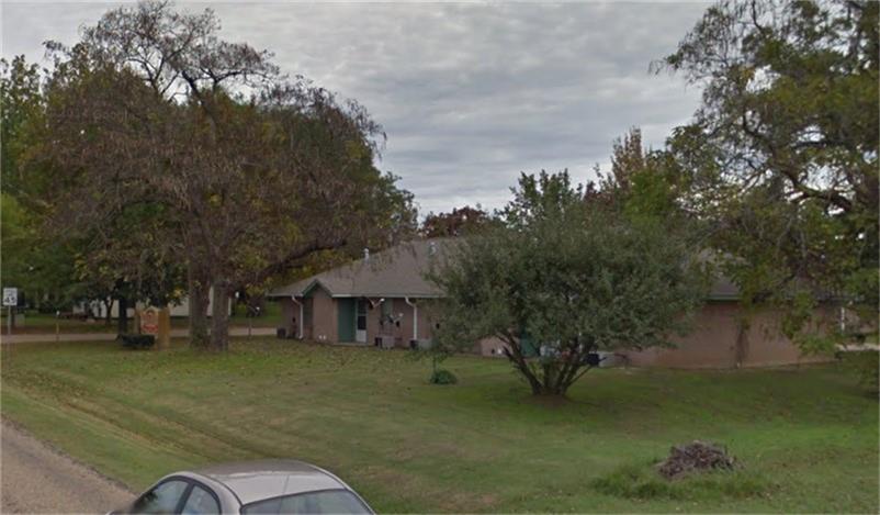 100 Village Circle, Yantis, TX 75497