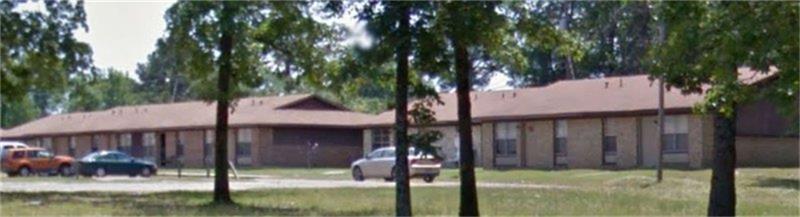 1300 Courtland Road, Atlanta, TX 75551