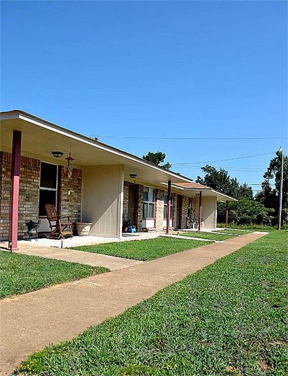 1300 Courtland Road, Atlanta, TX 75551