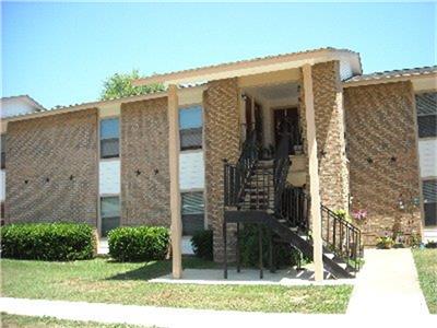 1304 W Avenue, Hooks, TX 75561