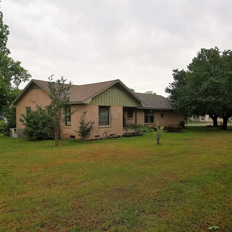402 E Broad Street, Linden, TX 75563