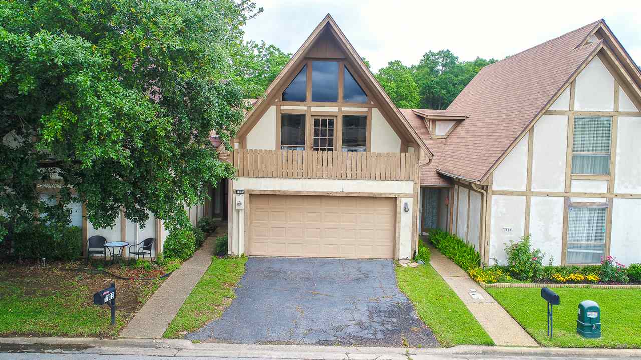 1103 Towne Lake Drive, Longview, TX 75601