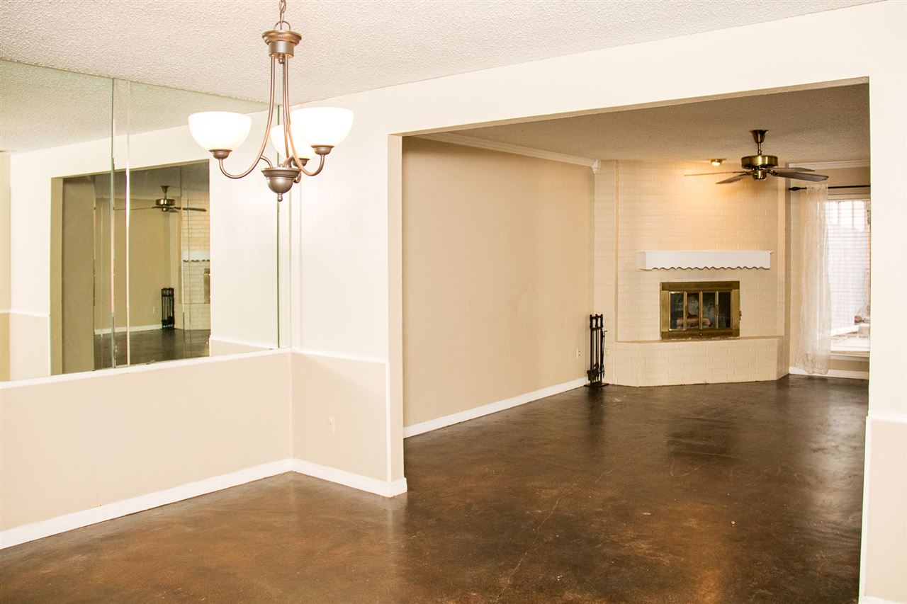 1103 Towne Lake Drive, Longview, TX 75601