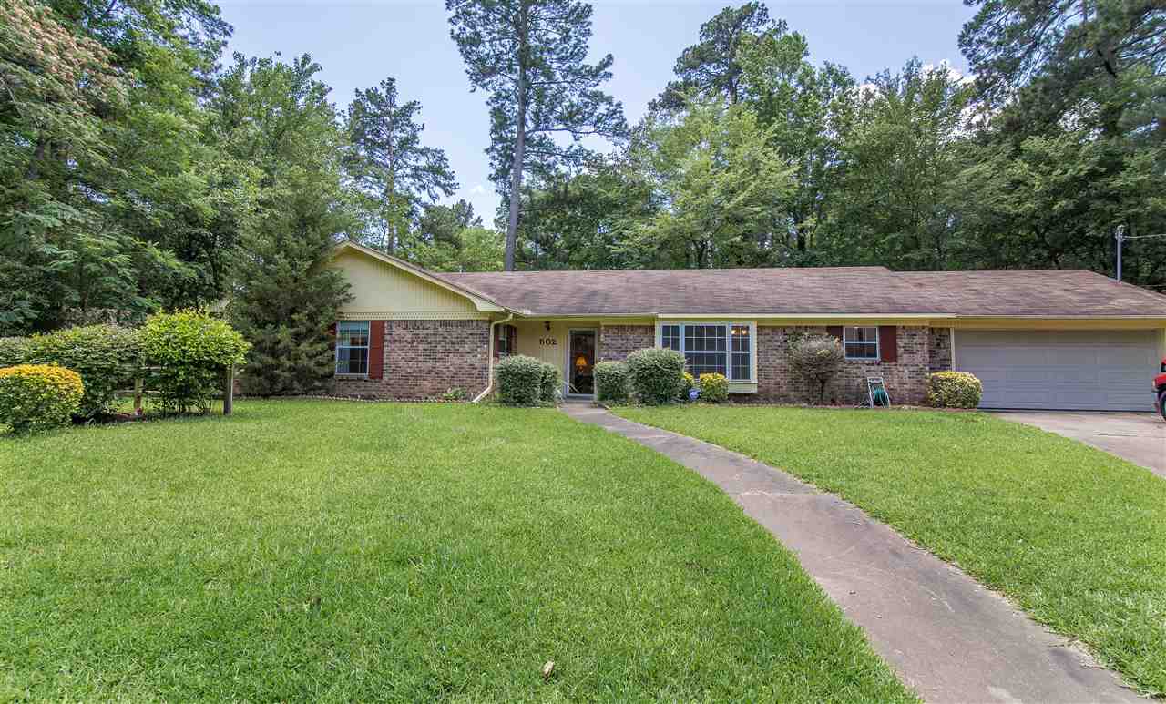 502 Loraine Ct, Longview, TX 75604