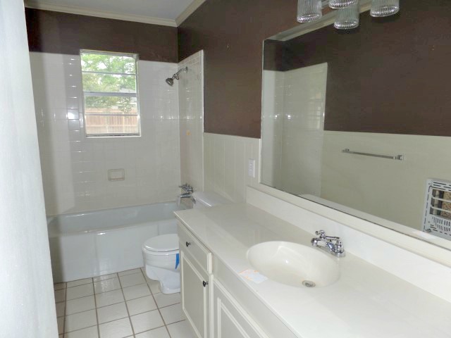 201 Courtland Circle, Carthage, TX 75633