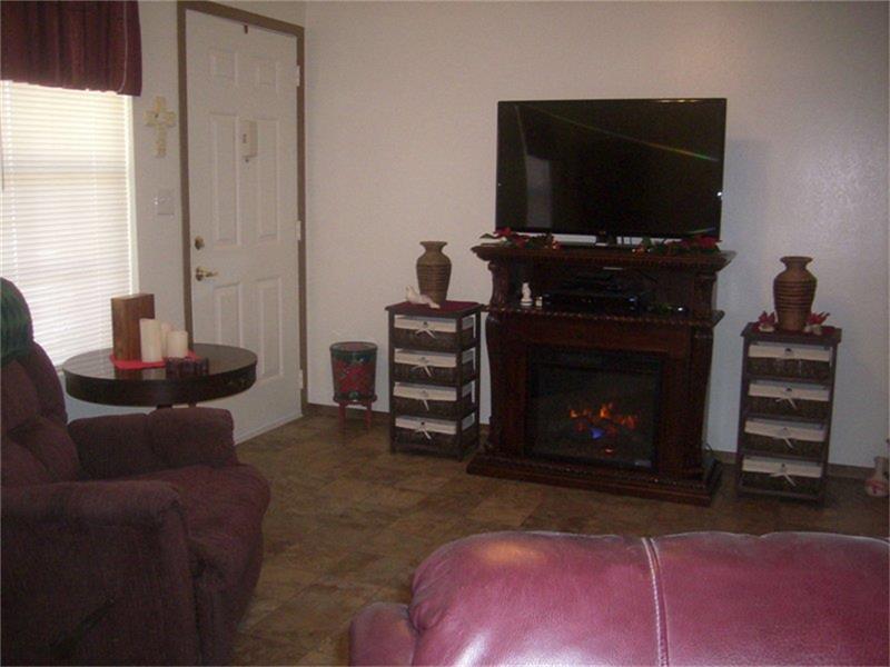 101 Seniors Avenue, Carthage, TX 75633