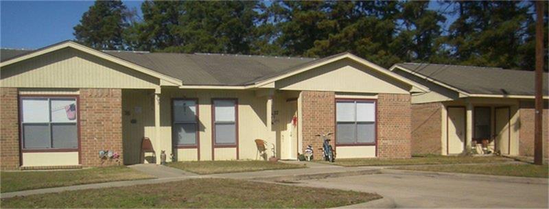 100 Senior Avenue, Carthage, TX 75633
