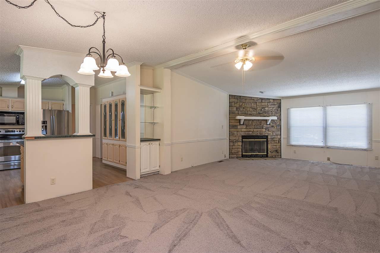 390 Sage Road, Diana, TX 75640