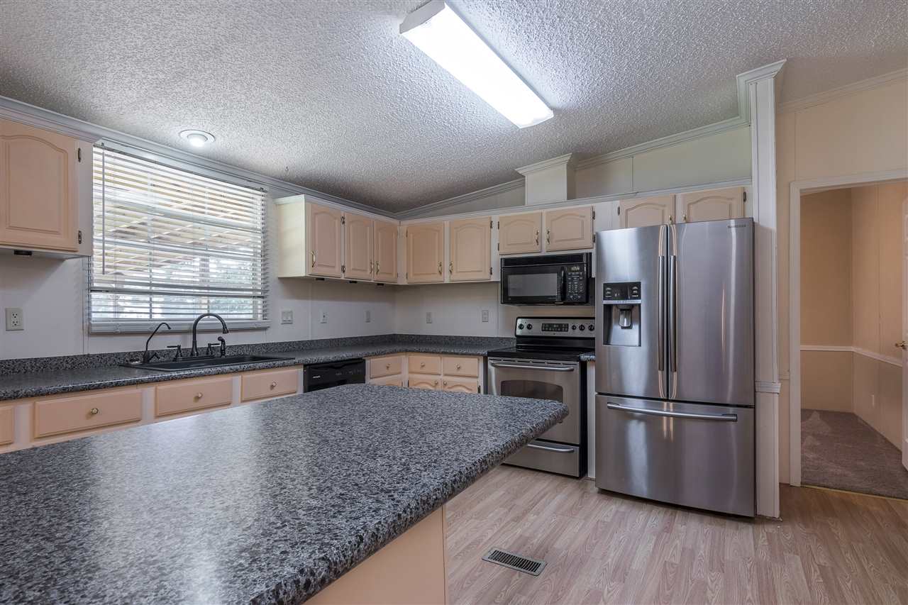 390 Sage Road, Diana, TX 75640