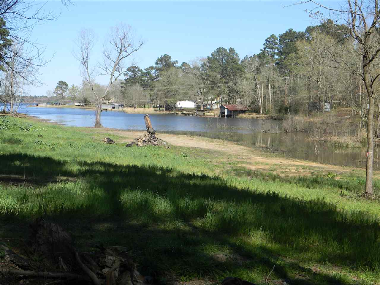 147 CR 195, Gary, TX 75643