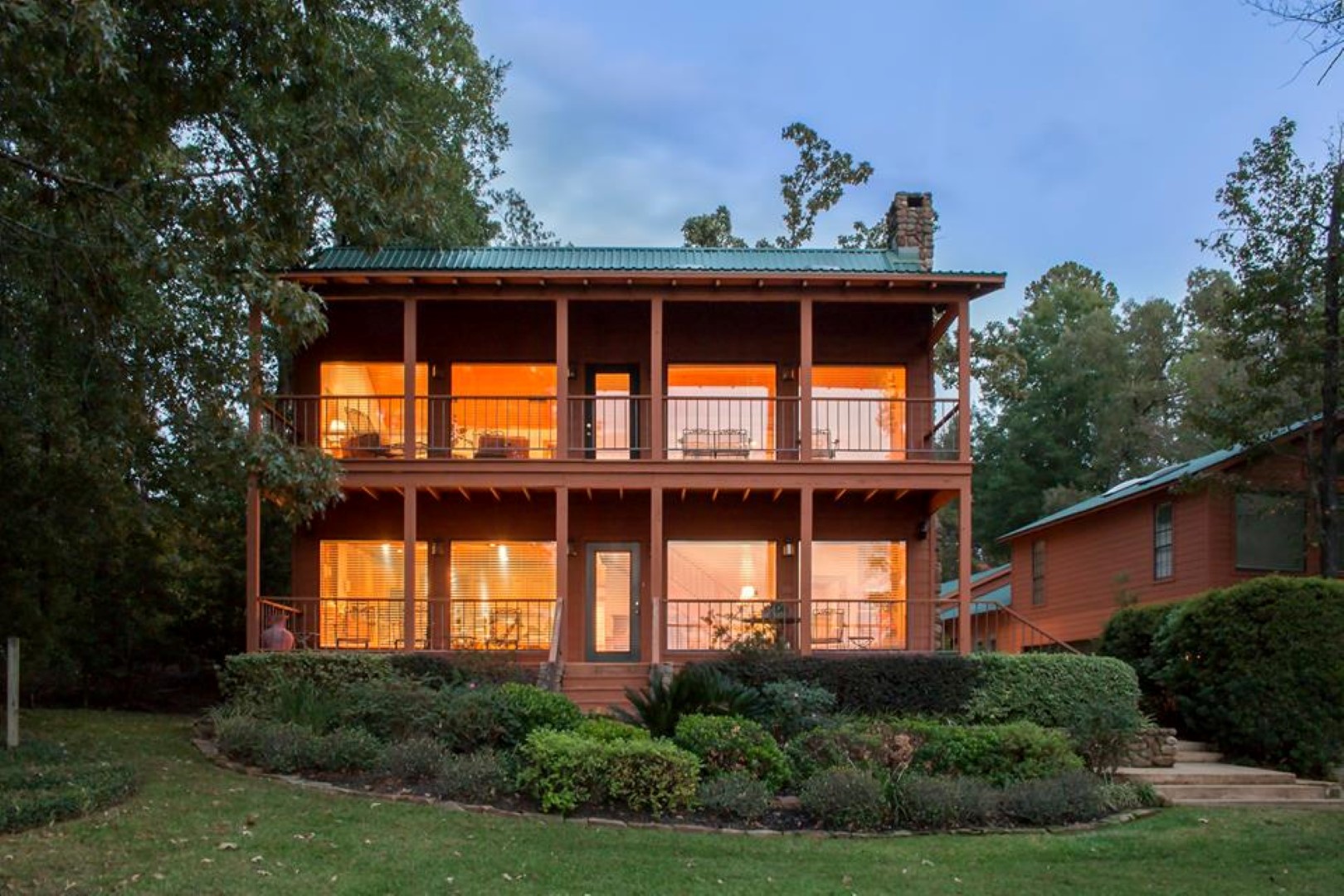 ST 36 Lake Cherokee, Henderson, TX 75652
