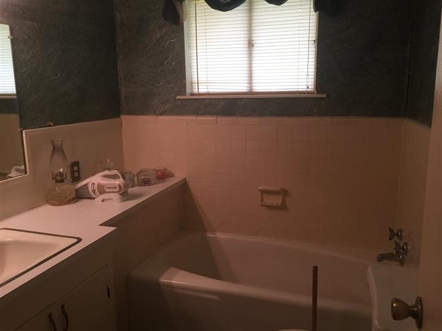 204 SOUTHVIEW, Henderson, TX 75654