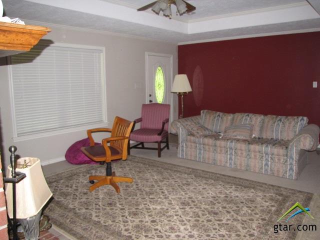 5921 S FM 225, Henderson, TX 75654