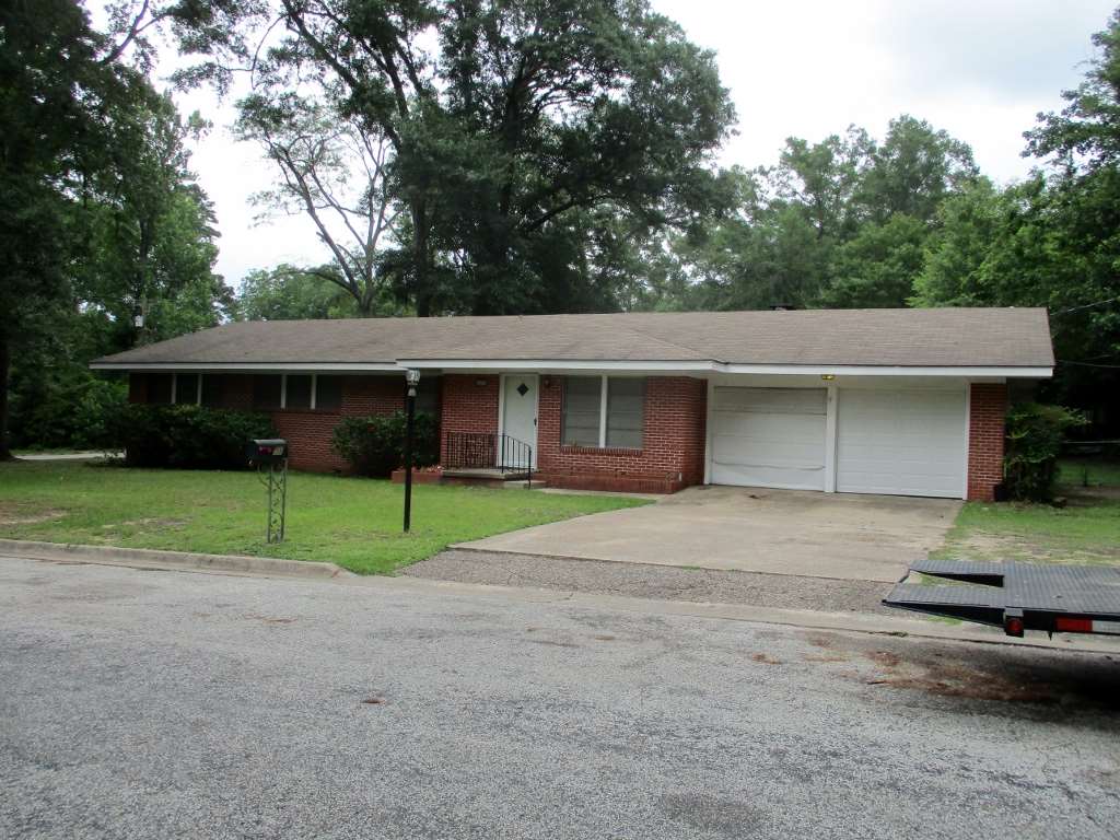 3401 INDIAN SPRINGS DR, Marshall, TX 75672