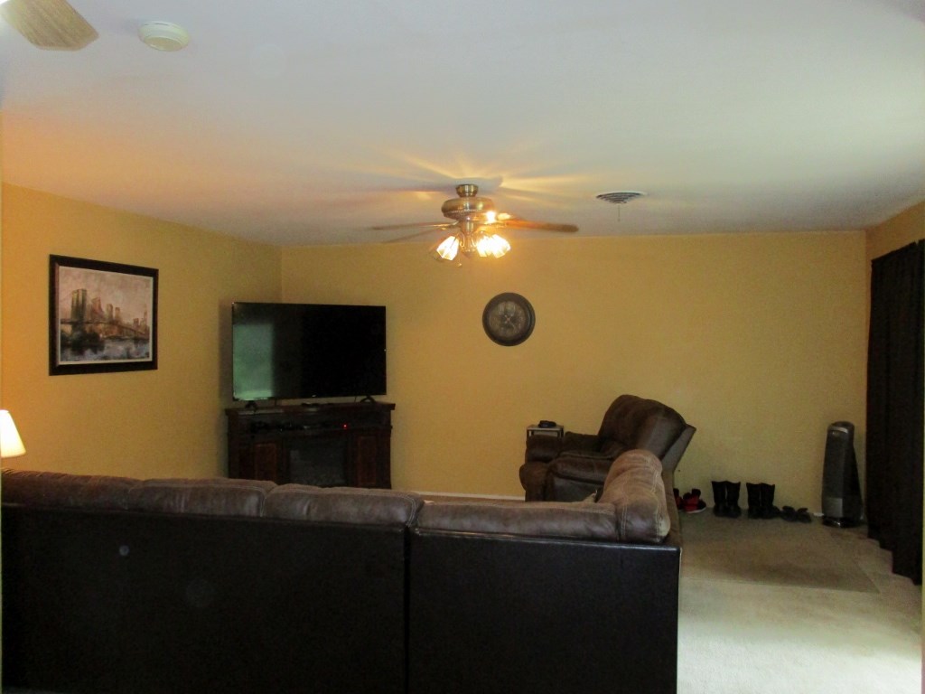 3401 INDIAN SPRINGS DR, Marshall, TX 75672