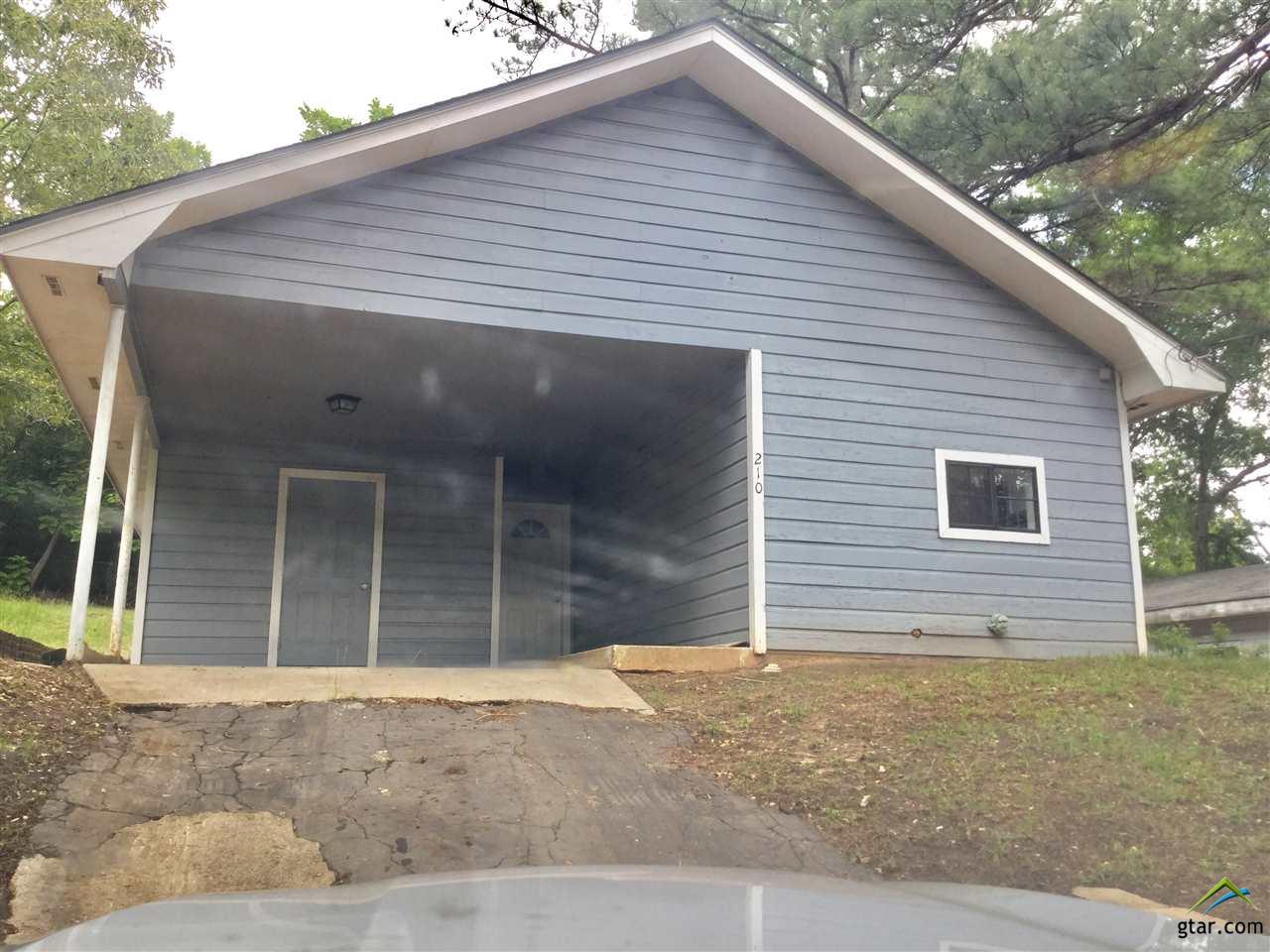 210 S lyons, Tyler, TX 75701