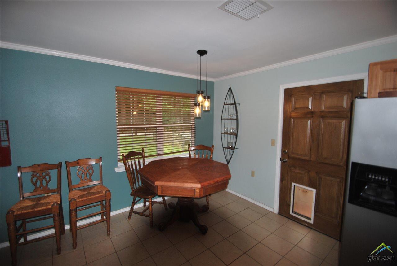 201 Willowbrook, Tyler, TX 75702