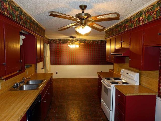 802 Shelby Lane, Athens, TX 75751