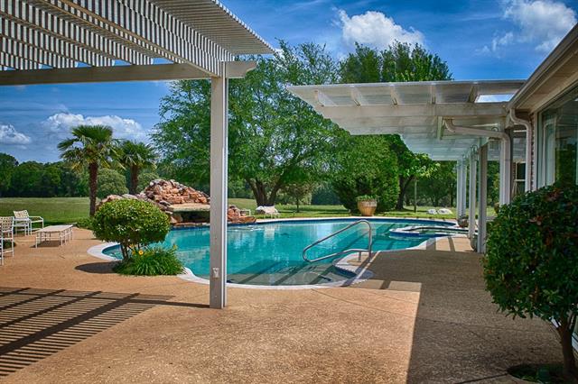 1806 VZ County Road 4807, Ben Wheeler, TX 75754