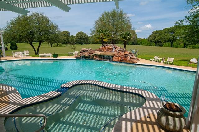 1806 VZ County Road 4807, Ben Wheeler, TX 75754