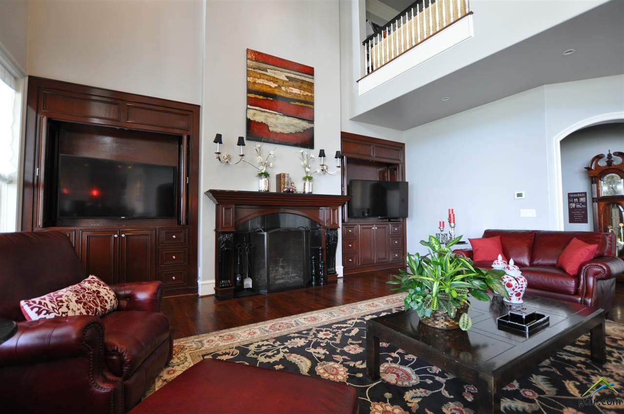 222 Eagles Bluff Blvd, Bullard, TX 75757