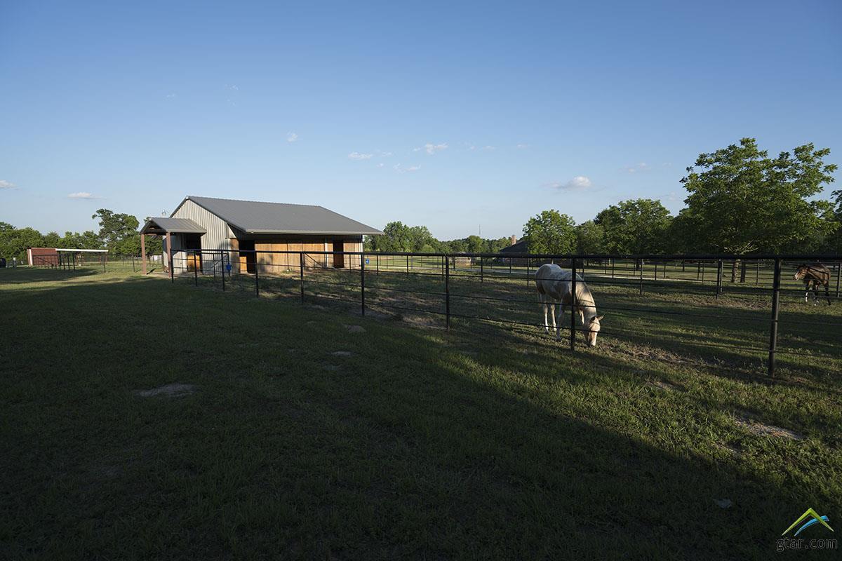 13004 FM 2010, Chandler, TX 75758