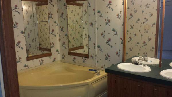 Myrtle Creek MHC 1313 Myrtle Dr #11Jacksonville, TX 75766