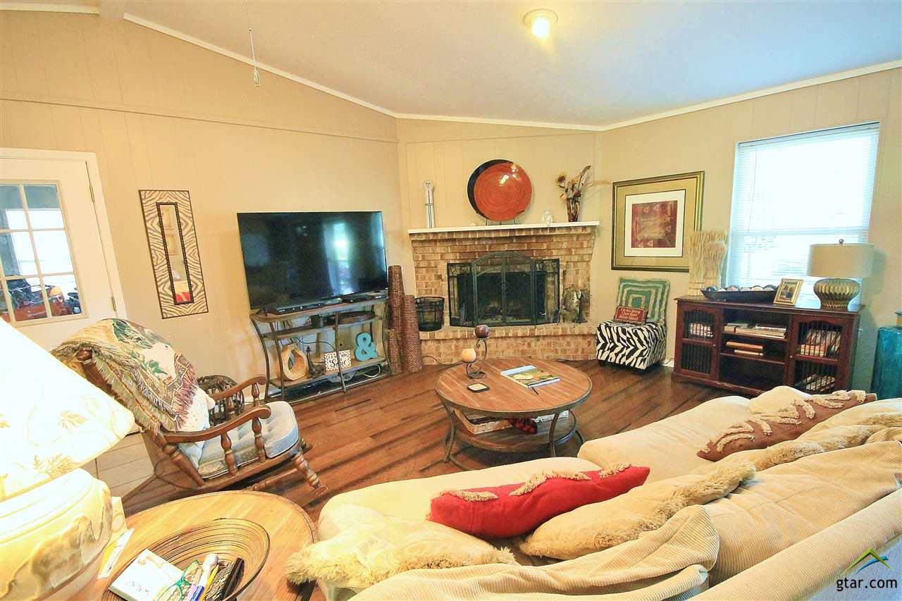 418 Hideaway Lane East, Hideaway, TX 75771