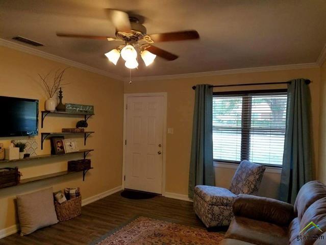 1308 Robyn Ln, Lindale, TX 75771