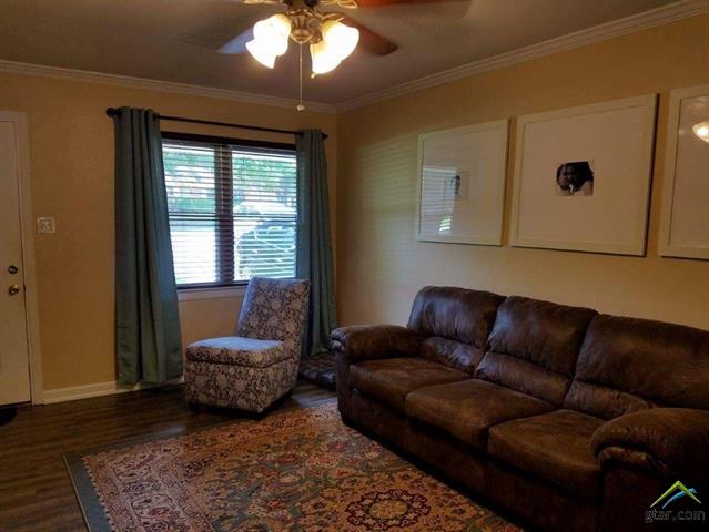 1308 Robyn Ln, Lindale, TX 75771