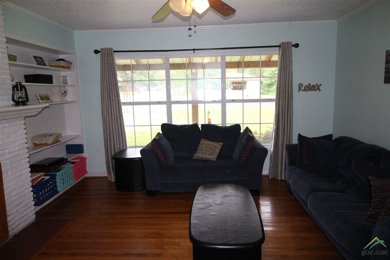 1515 N Pacific, Mineola, TX 75773