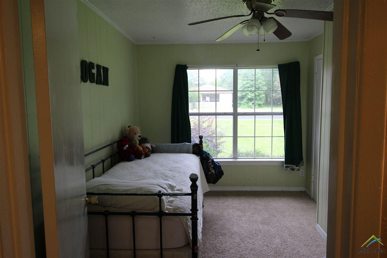 1515 N Pacific, Mineola, TX 75773