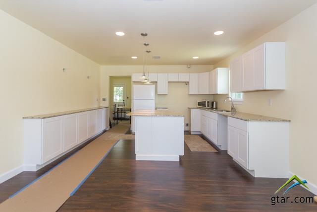 1081 Walnut, Van, TX 75790