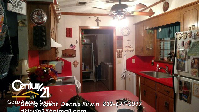 6205 Anderson County Road 153, Palestine, TX 75801