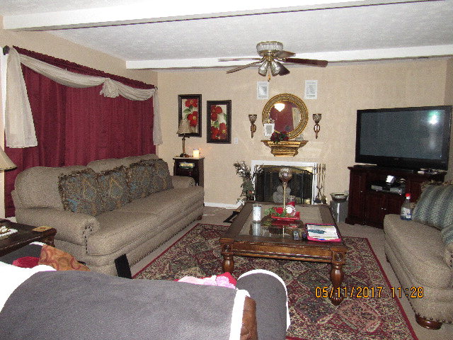 402 An County Road 4283, Palestine, TX 75803