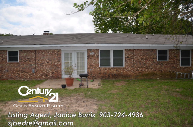 305 Ferguson, Palestine, TX 75803