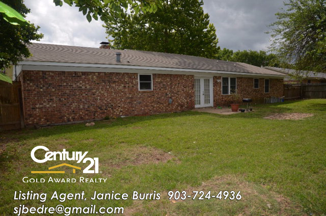 305 Ferguson, Palestine, TX 75803