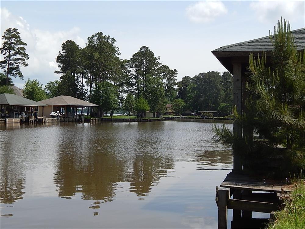 15 Trail Lake, Trinity, TX 75862