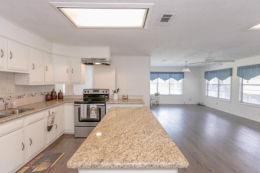 152 Sandy, Trinity, TX 75862