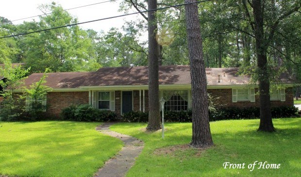 1309 S Broadmoor Dr, Lufkin, TX 75904