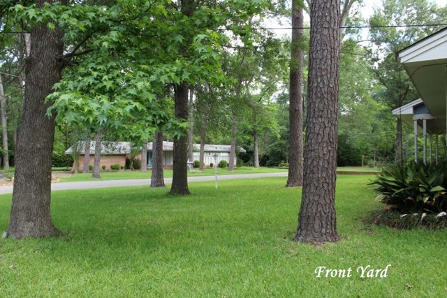 1309 S Broadmoor Dr, Lufkin, TX 75904