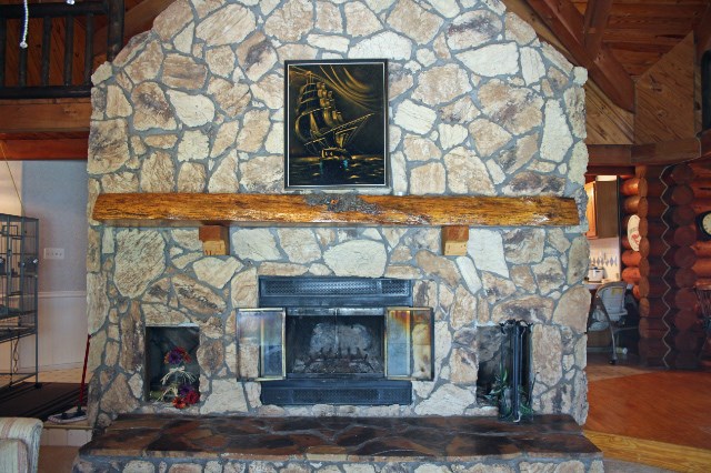 130 Toledo West Dr., Hemphill, TX 75948