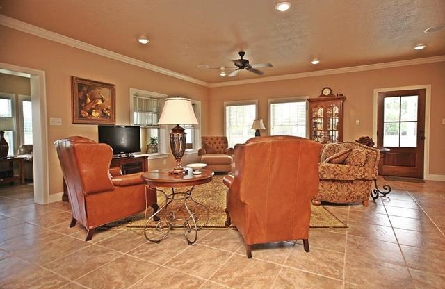 328 County Road 142, Jasper, TX 75951