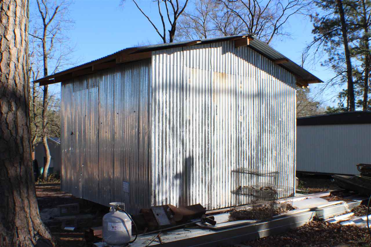 705 Peachtree St., Jasper, TX 75951