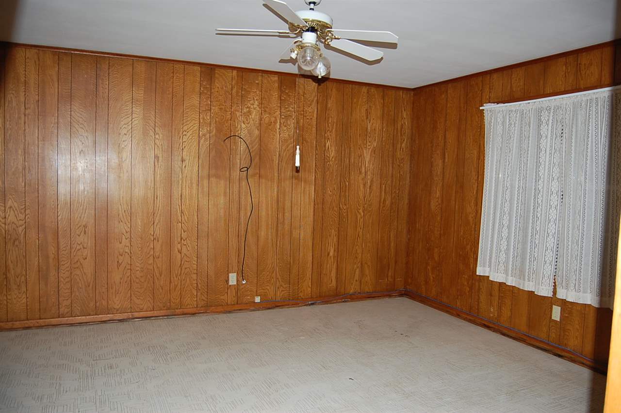 409/411 Gibson, Jasper, TX 75951
