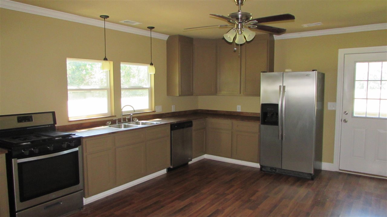 738 FM 3174, Joaquin, TX 75954